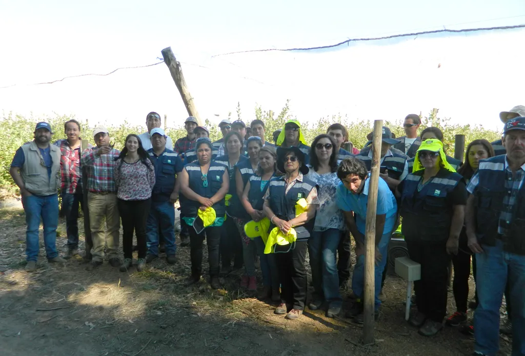 asistentesdiadecampoINIA-Arandanos2016