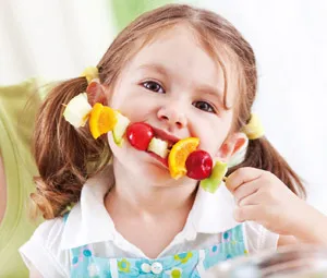 comiendo-fruta2