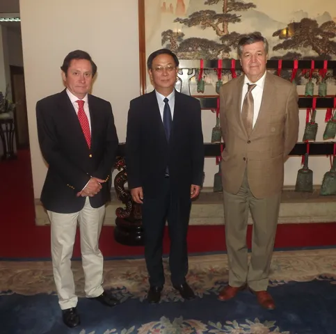 FotoASOEX-embajadordeChinaenChile