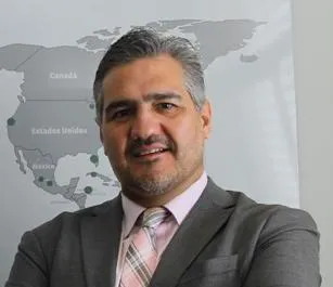 Alejandro Buvinic ProChile 2portada